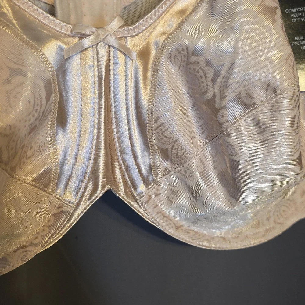 NWT Bali Minimizer Bra Women's‎ Satiny Cream Floral Underwire Adjustable Sz 40D